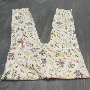 Old Navy Floral Pixie High Rise Ankle Pants 14
